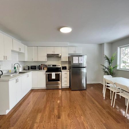 Letitia Heights !B Spacious And Quiet Private Bedroom With Shared Bathroom バリー エクステリア 写真