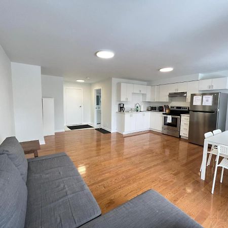 Letitia Heights !B Spacious And Quiet Private Bedroom With Shared Bathroom バリー エクステリア 写真