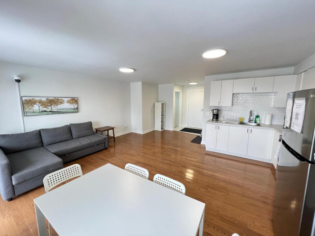 Letitia Heights !B Spacious And Quiet Private Bedroom With Shared Bathroom バリー エクステリア 写真