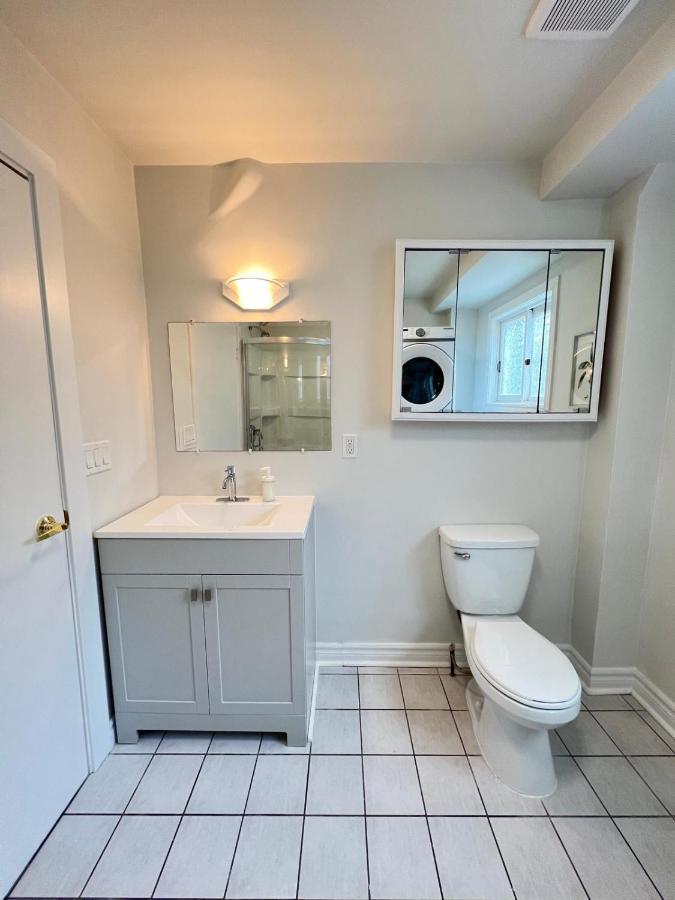 Letitia Heights !B Spacious And Quiet Private Bedroom With Shared Bathroom バリー エクステリア 写真