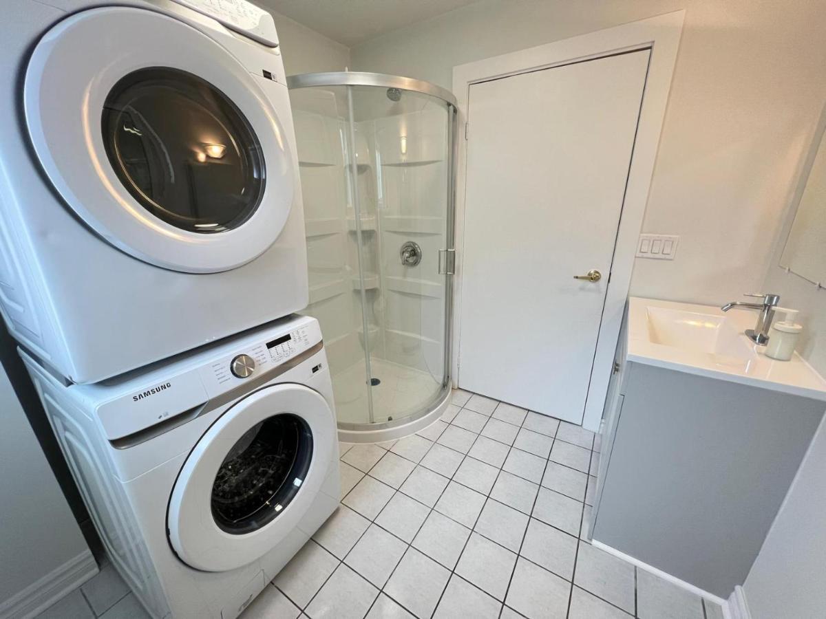 Letitia Heights !B Spacious And Quiet Private Bedroom With Shared Bathroom バリー エクステリア 写真